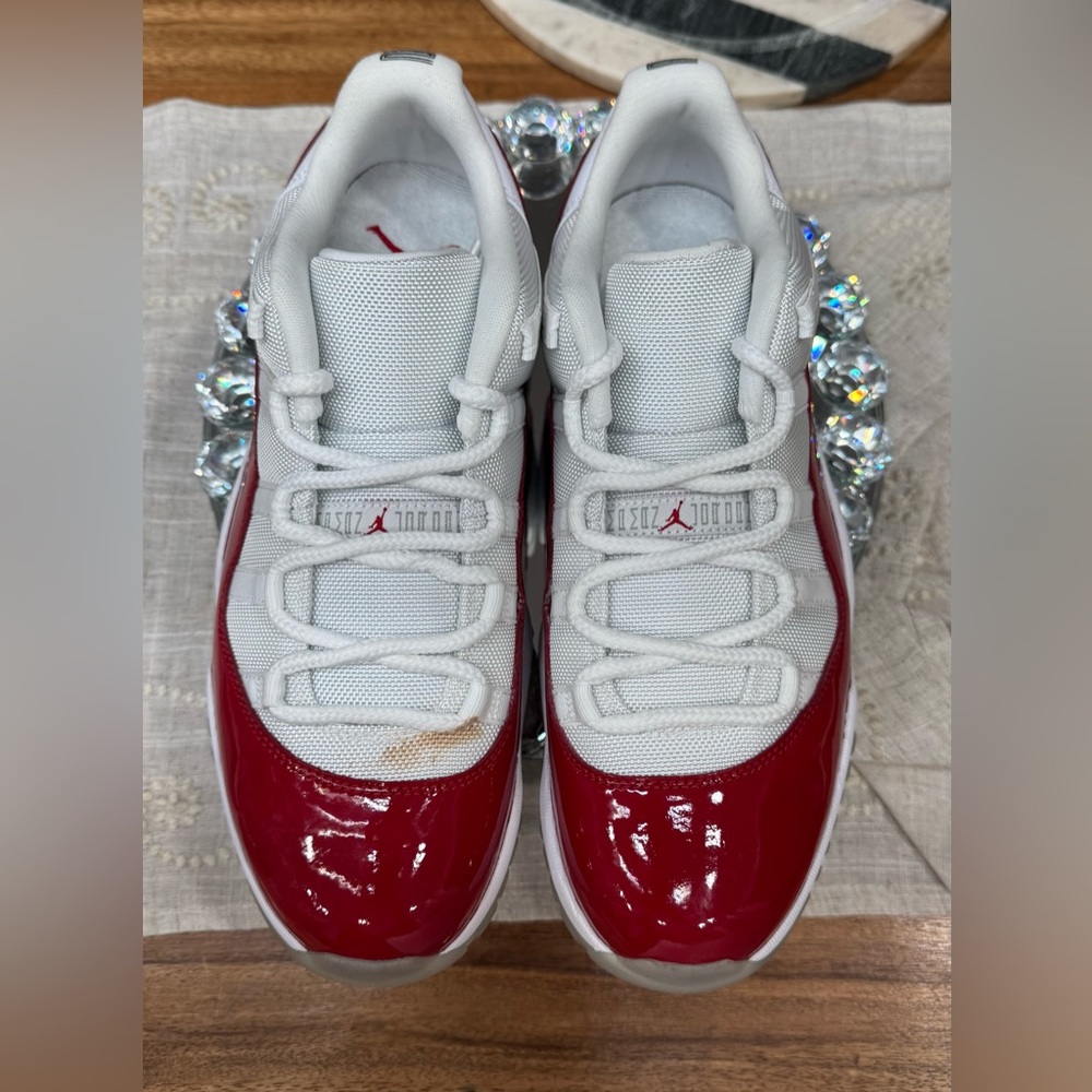 NIKE AIR JORDAN RETRO 11 LOW “CHERRY" 2016 MENS SZ 10.5 BRAND NEW 100% AUTHENTIC - Picture 7 of 12